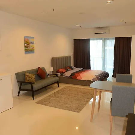 Summer Suites Studios